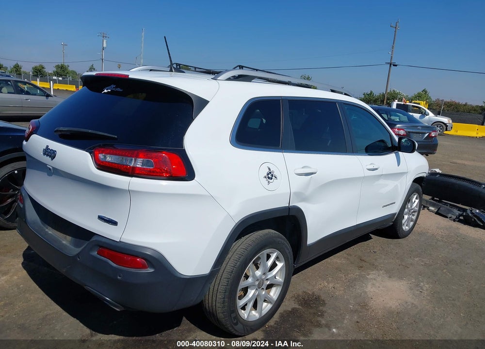2017 JEEP CHEROKEE LATITUDE FWD VIN: 1C4PJLCS7HW653797