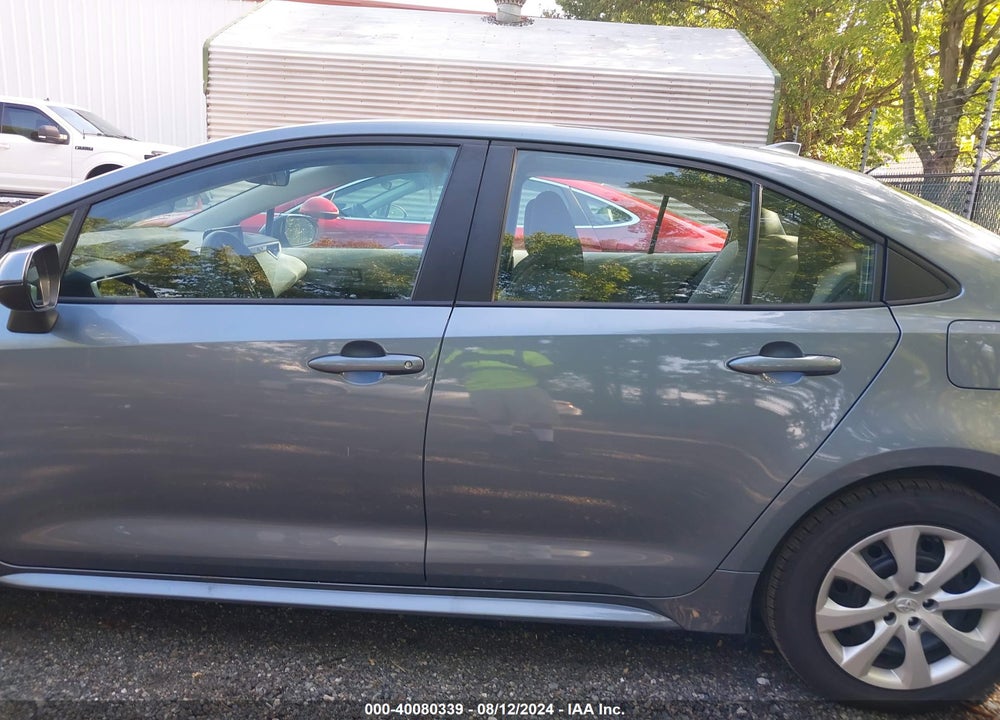 2022 TOYOTA COROLLA LE VIN: 5YFEPMAE8NP358611