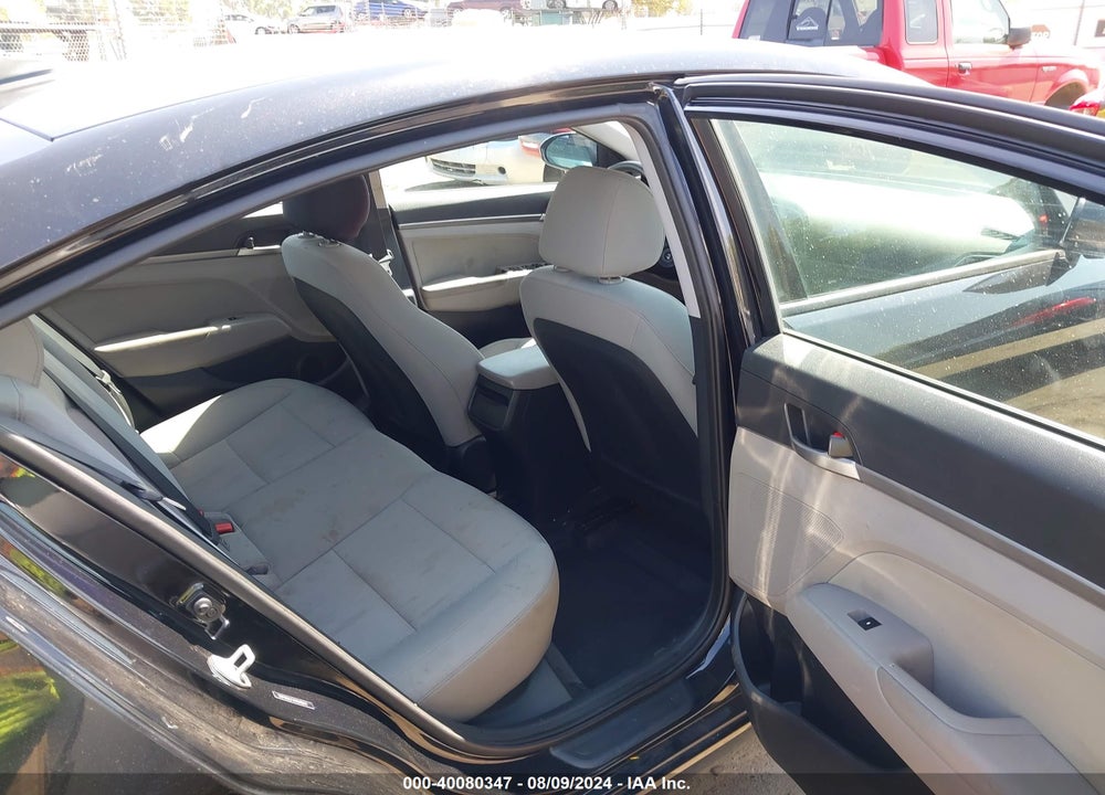2017 HYUNDAI ELANTRA SE VIN: 5NPD84LF4HH046611