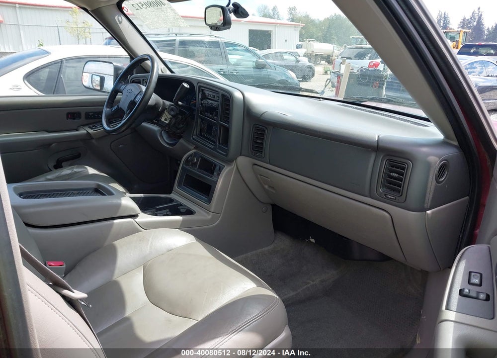 2004 CHEVROLET TAHOE VIN: 1GNEK13Z94R227843
