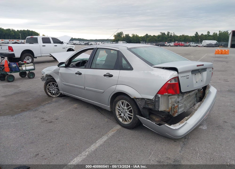 2005 FORD FOCUS ZX4 VIN: 1FAFP34N45W186214