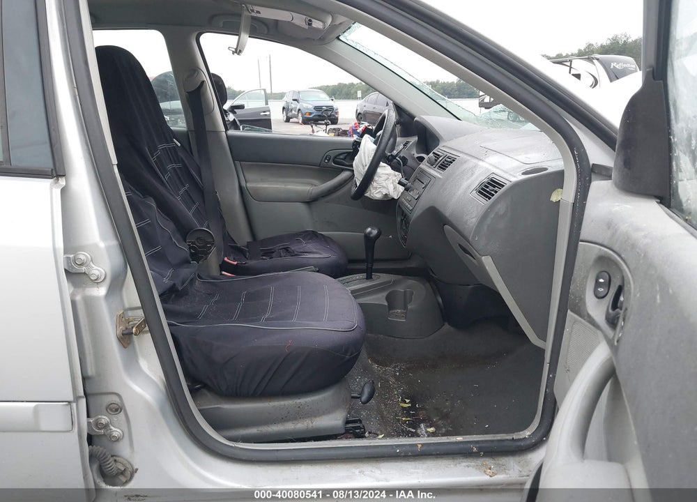 2005 FORD FOCUS ZX4 VIN: 1FAFP34N45W186214
