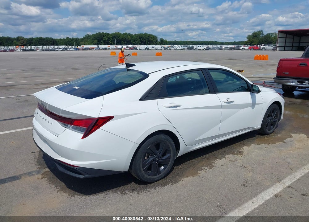 2021 HYUNDAI ELANTRA VIN: 5NPLS4AG3MH038339