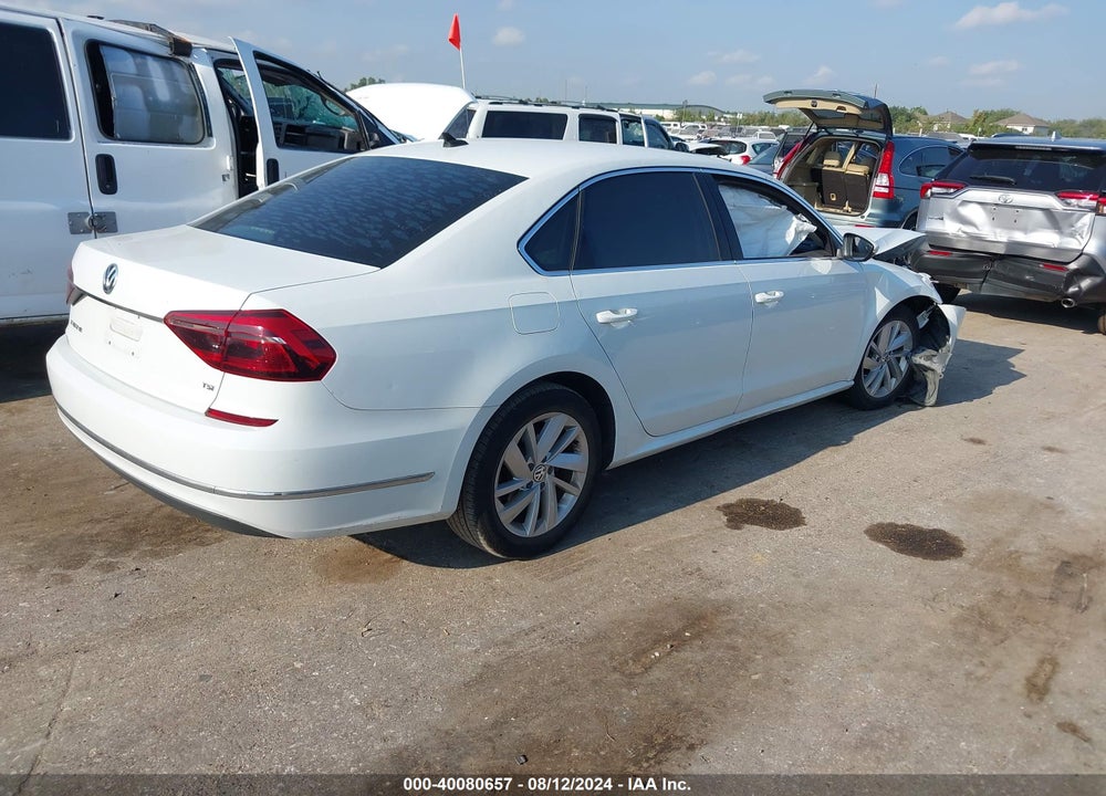 2018 VOLKSWAGEN PASSAT 2.0T SE VIN: 1VWBA7A35JC014612