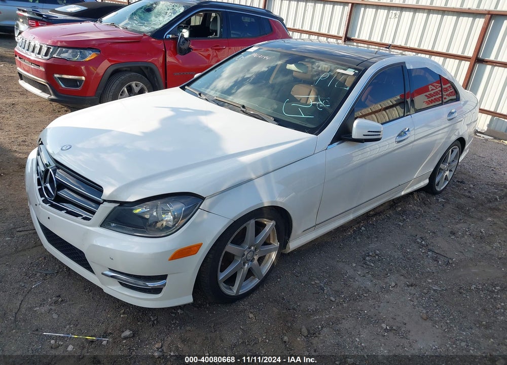 2013 MERCEDES-BENZ C 300 LUXURY 4MATIC/SPORT 4MATIC VIN: WDDGF8AB1DR253346
