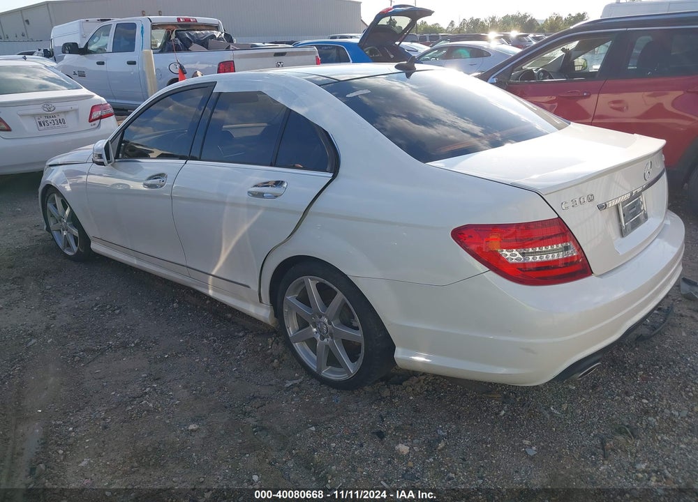 2013 MERCEDES-BENZ C 300 LUXURY 4MATIC/SPORT 4MATIC VIN: WDDGF8AB1DR253346