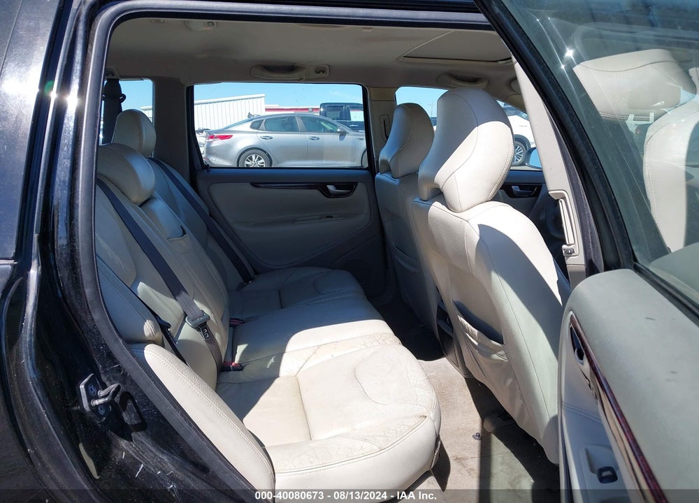 2004 VOLVO V70 2.5T VIN: YV1SW59V342402487