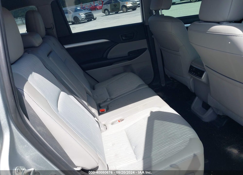 2019 TOYOTA HIGHLANDER LE PLUS VIN: 5TDZZRFH7KS365578