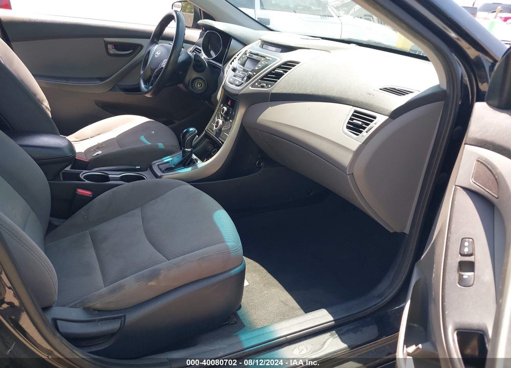 2016 HYUNDAI ELANTRA SE VIN: 5NPDH4AE9GH708207