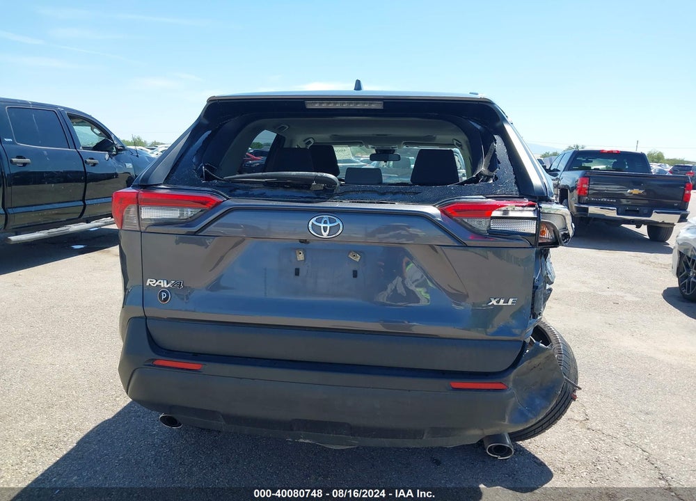 2019 TOYOTA RAV4 XLE VIN: JTMW1RFV8KD507657