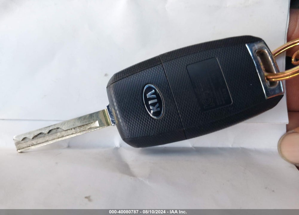 2020 KIA SORENTO 3.3L LX VIN: 5XYPG4A50LG619353