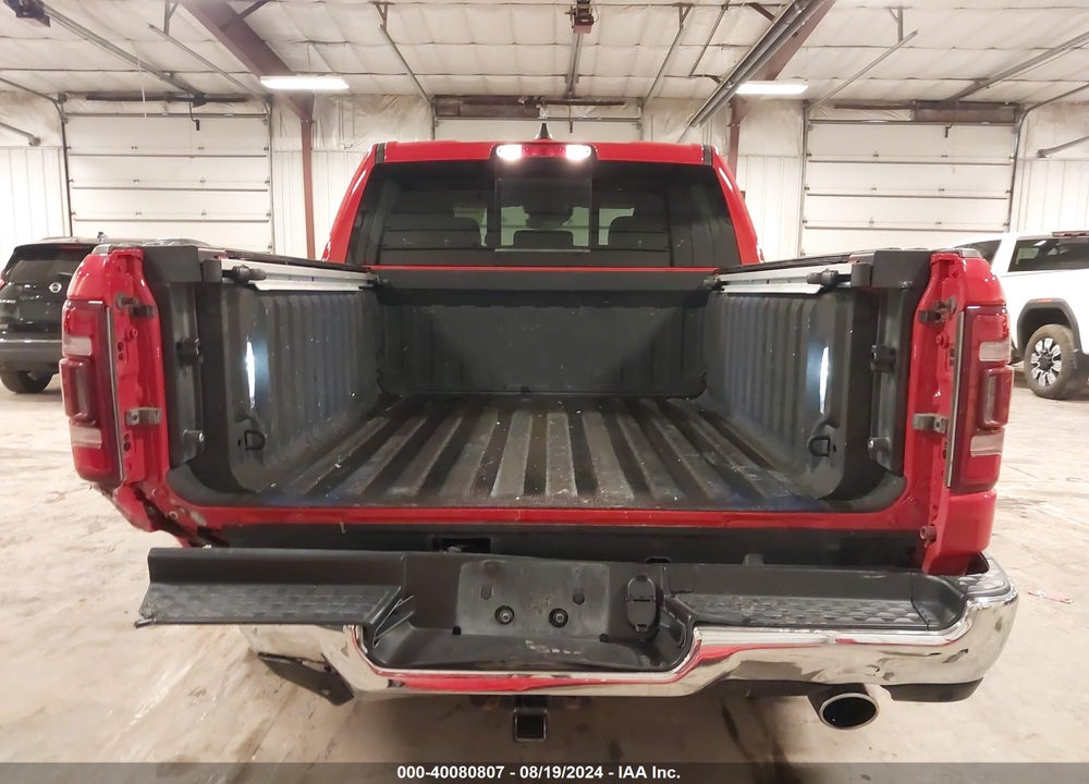 2022 RAM 1500 LAIE  4X4 5'7 BOX VIN: 1C6SRFJTXNN193284