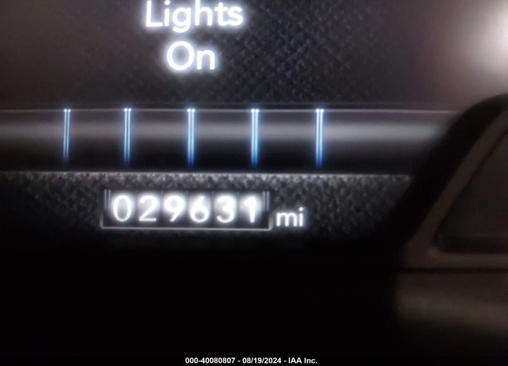 2022 RAM 1500 LAIE  4X4 5'7 BOX VIN: 1C6SRFJTXNN193284