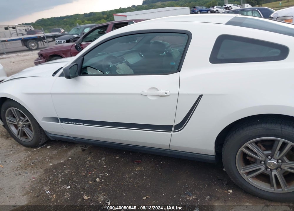 2010 FORD MUSTANG VIN: 1ZVBP8AN2A5121238