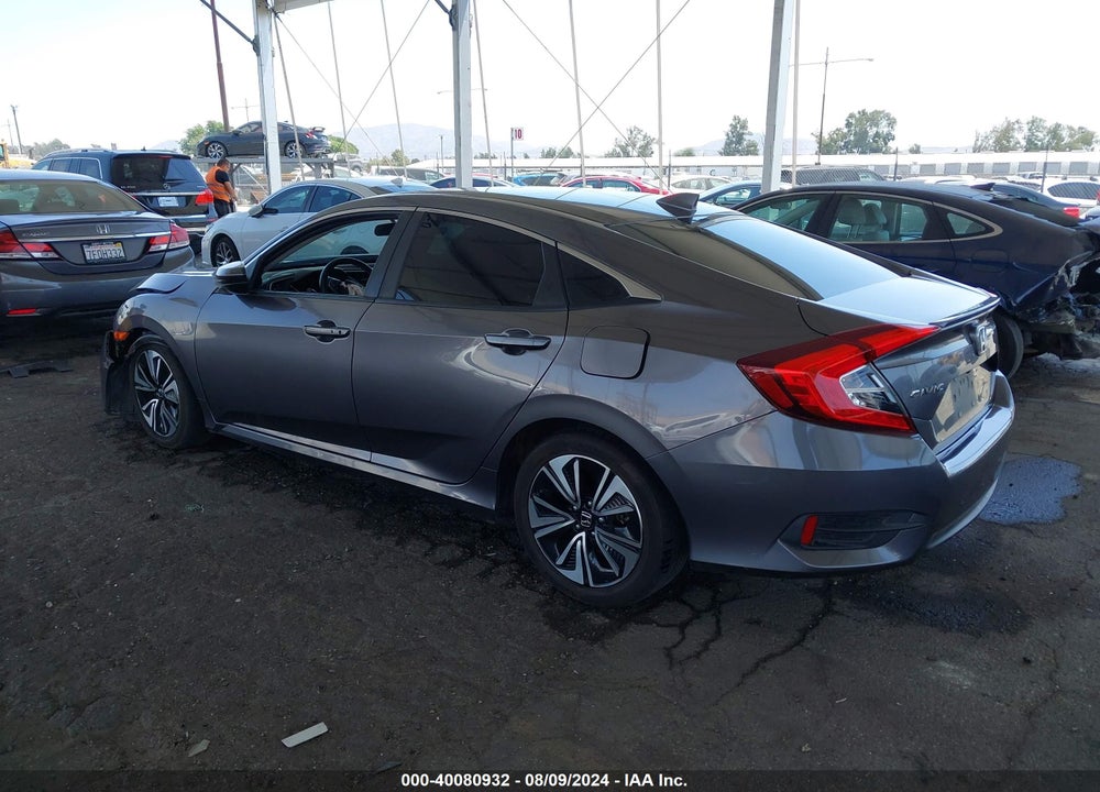 2018 HONDA CIVIC EX-T VIN: JHMFC1F33JX005970