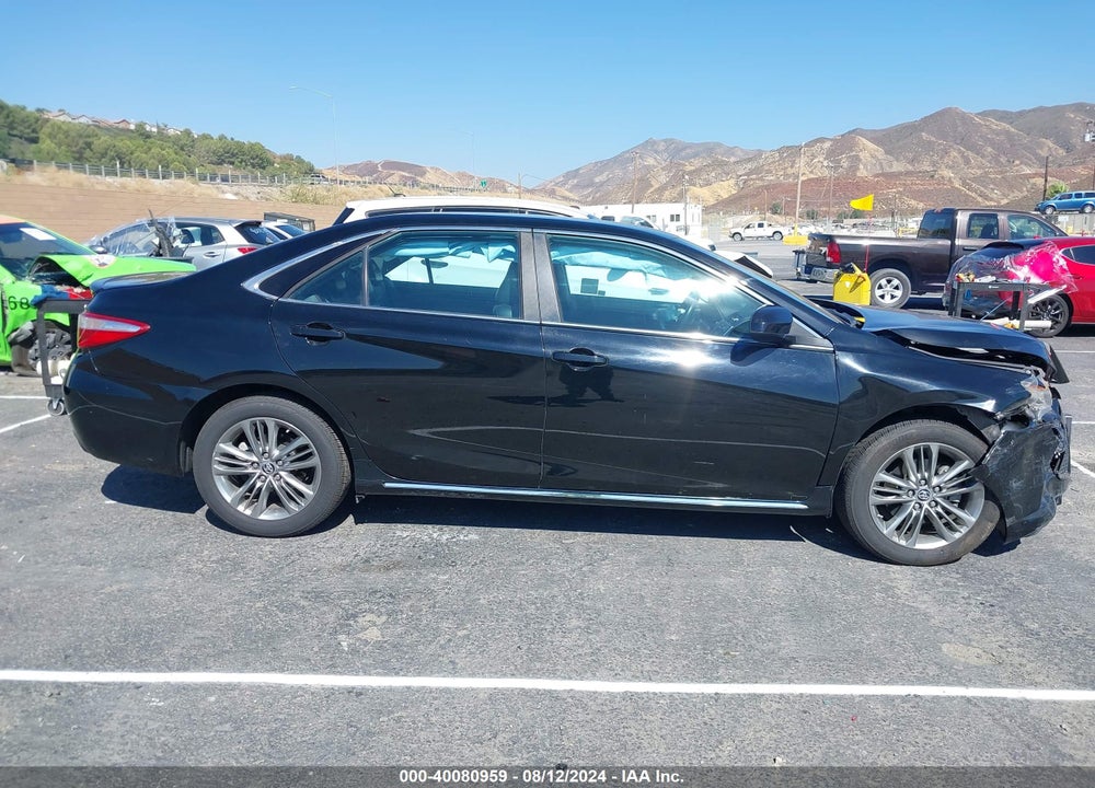 2015 TOYOTA CAMRY SE VIN: 4T1BF1FKXFU075856