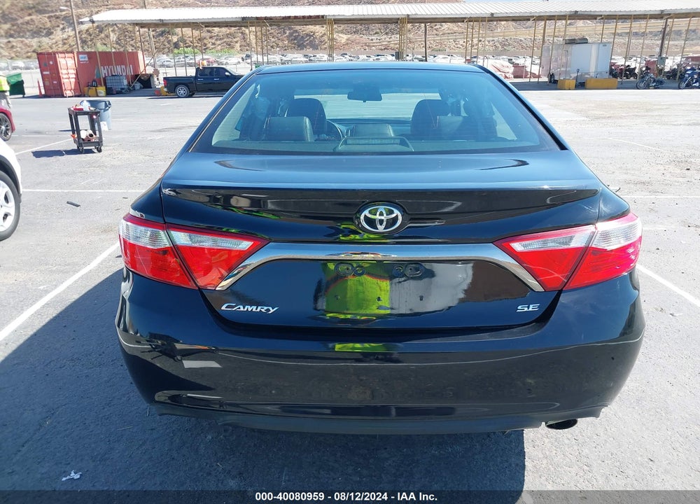 2015 TOYOTA CAMRY SE VIN: 4T1BF1FKXFU075856