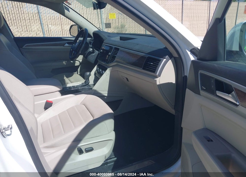 2018 VOLKSWAGEN ATLAS 3.6L V6 SEL PREMIUM VIN: 1V2NR2CA2JC547359