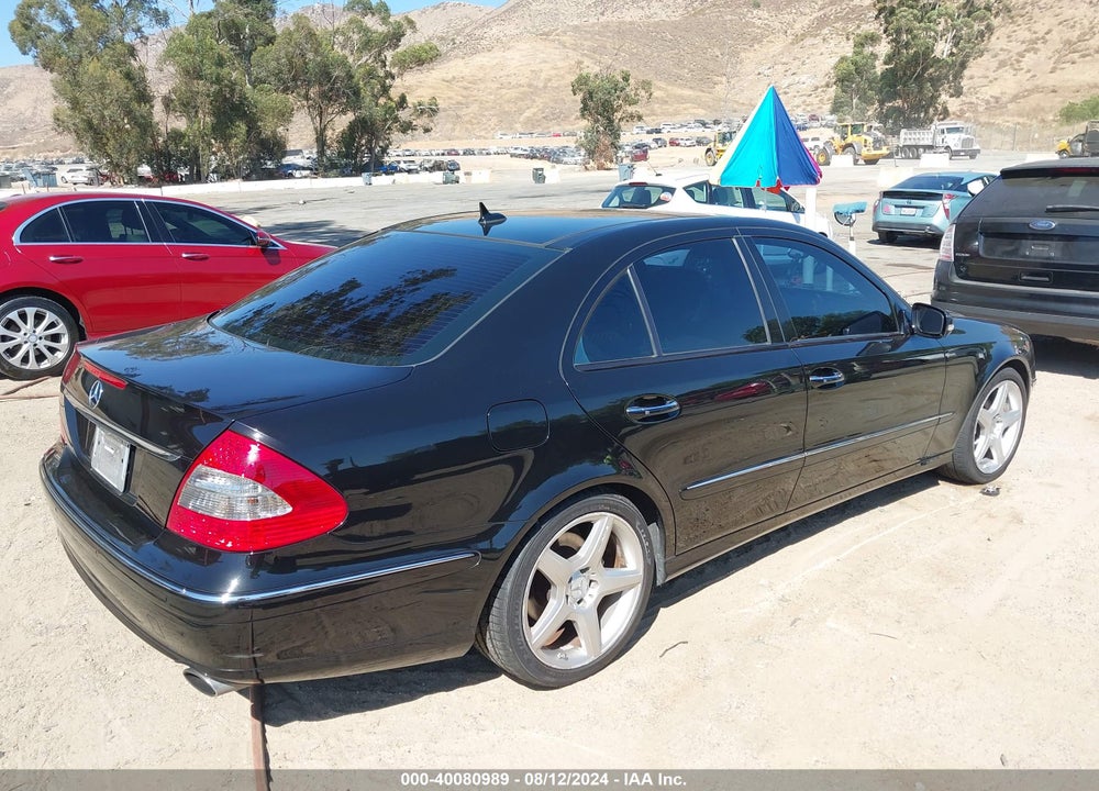 2007 MERCEDES-BENZ E 550 VIN: WDBUF72X67B163428