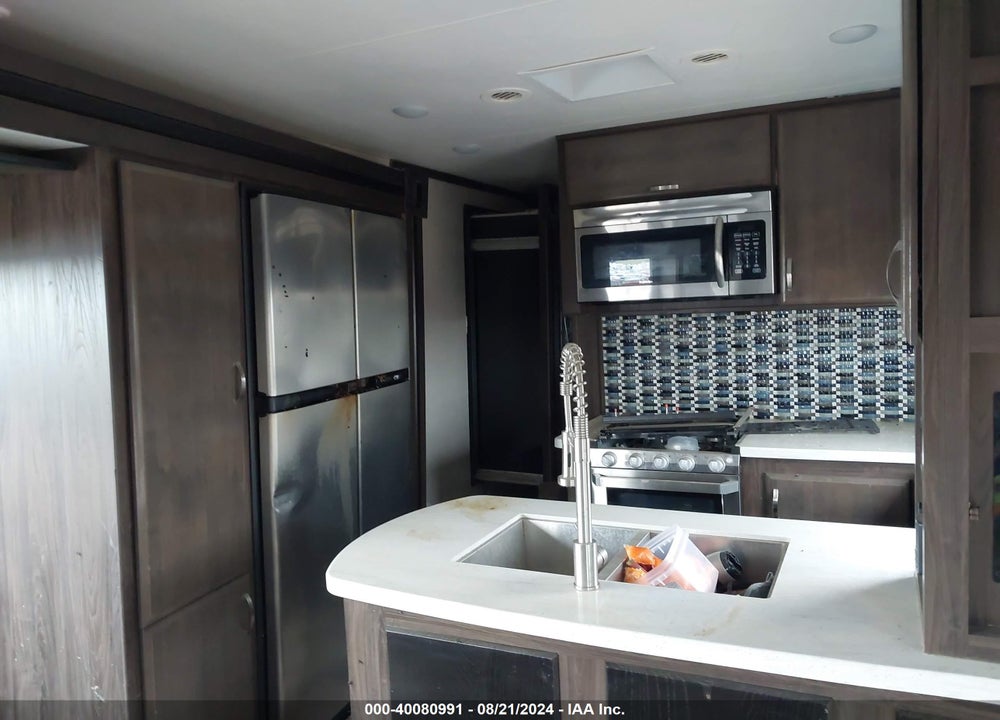 2019 JAYCO SEISMIC 4013 VIN: 1UJCJSCV8K19S0081