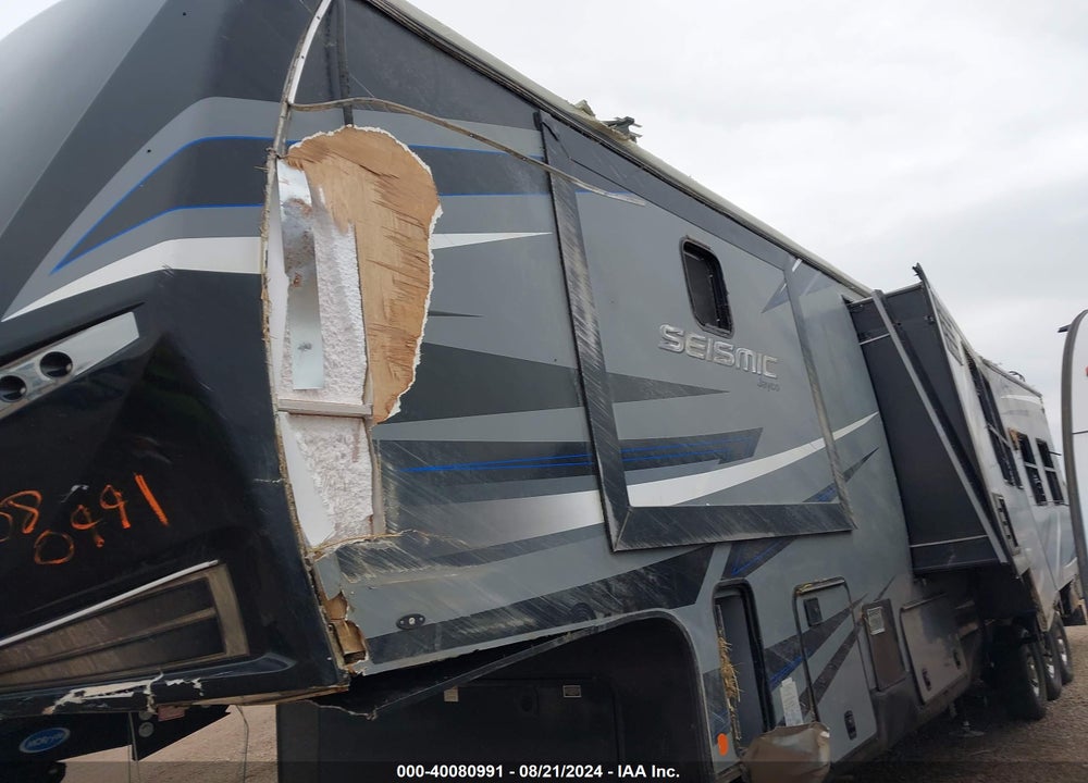 2019 JAYCO SEISMIC 4013 VIN: 1UJCJSCV8K19S0081