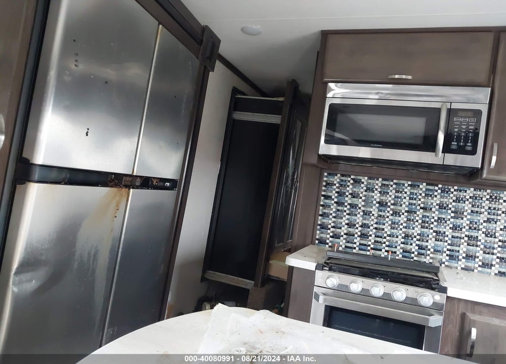 2019 JAYCO SEISMIC 4013 VIN: 1UJCJSCV8K19S0081