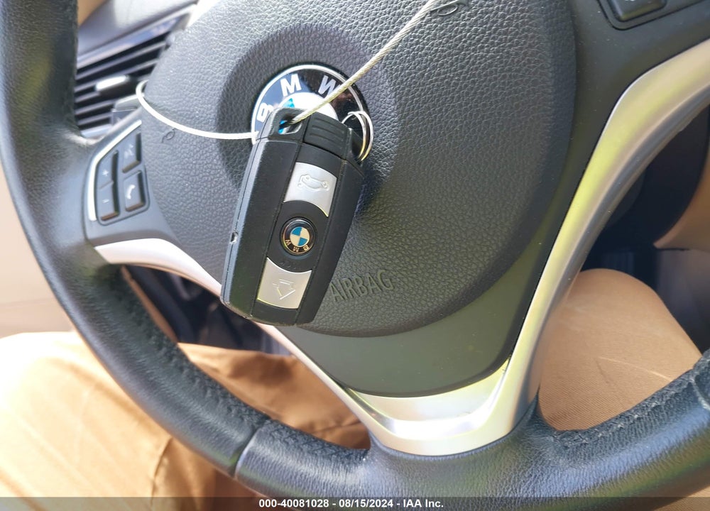 2013 BMW X1 XDRIVE28I VIN: WBAVL1C56DVR87865