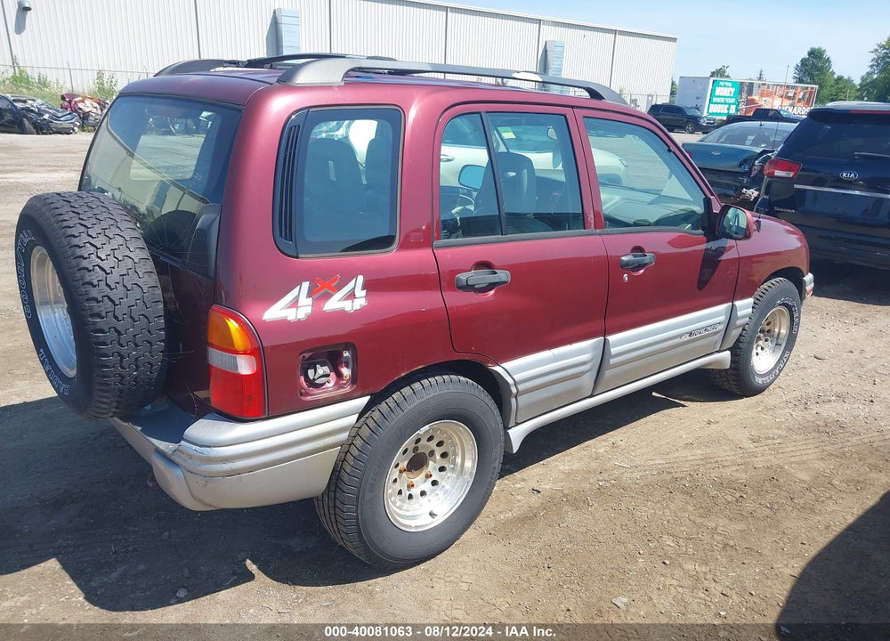 2002 CHEVROLET TRACKER HARD TOP LT VIN: 2CNBJ634026901933