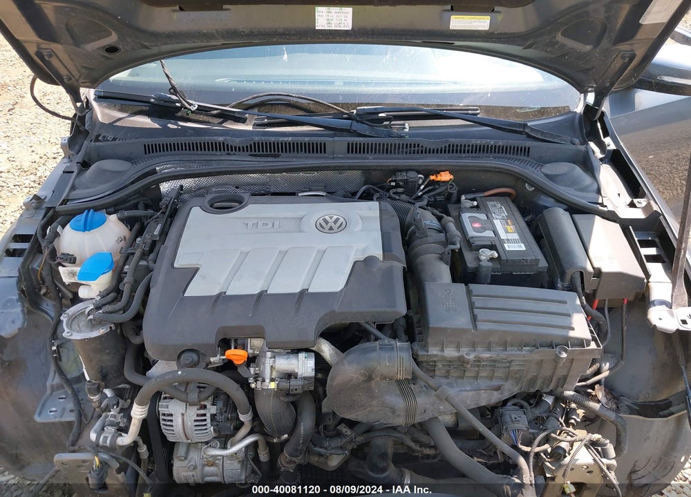 2012 VOLKSWAGEN JETTA 2.0L TDI VIN: 3VW3L7AJ0CM011759