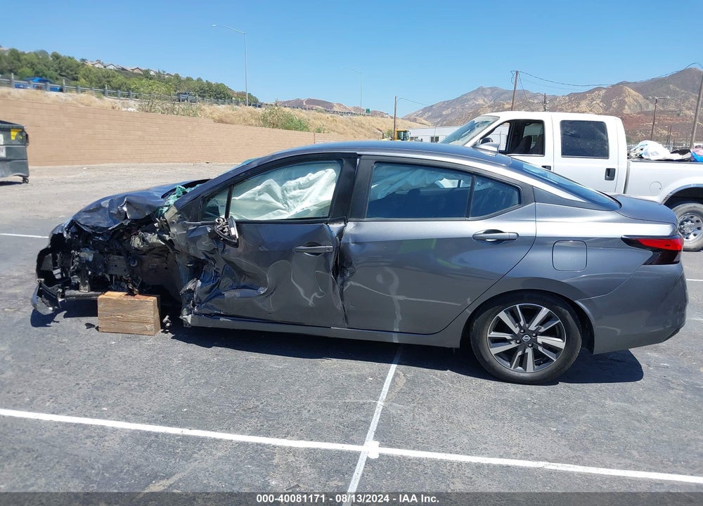 2020 NISSAN VERSA SV XTRONIC CVT VIN: 3N1CN8EV7LL897913