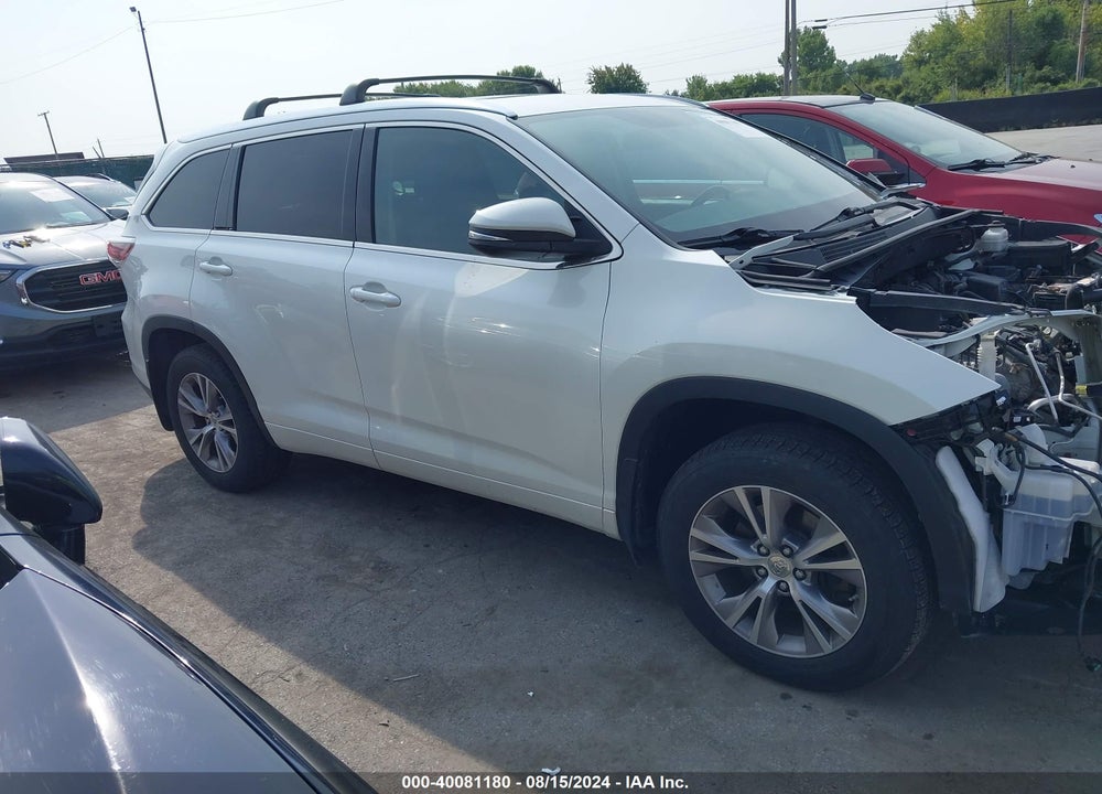 2015 TOYOTA HIGHLANDER XLE V6 VIN: 5TDJKRFH2FS108531