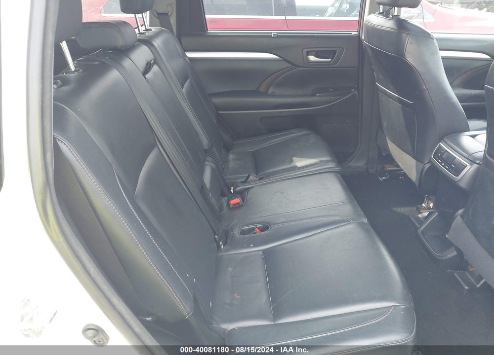 2015 TOYOTA HIGHLANDER XLE V6 VIN: 5TDJKRFH2FS108531