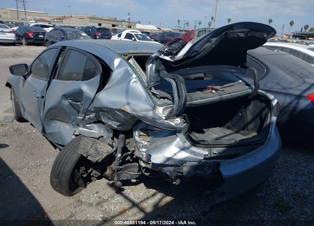 2018 MAZDA 3 SPORT VIN: 3MZBN1U76JM233416