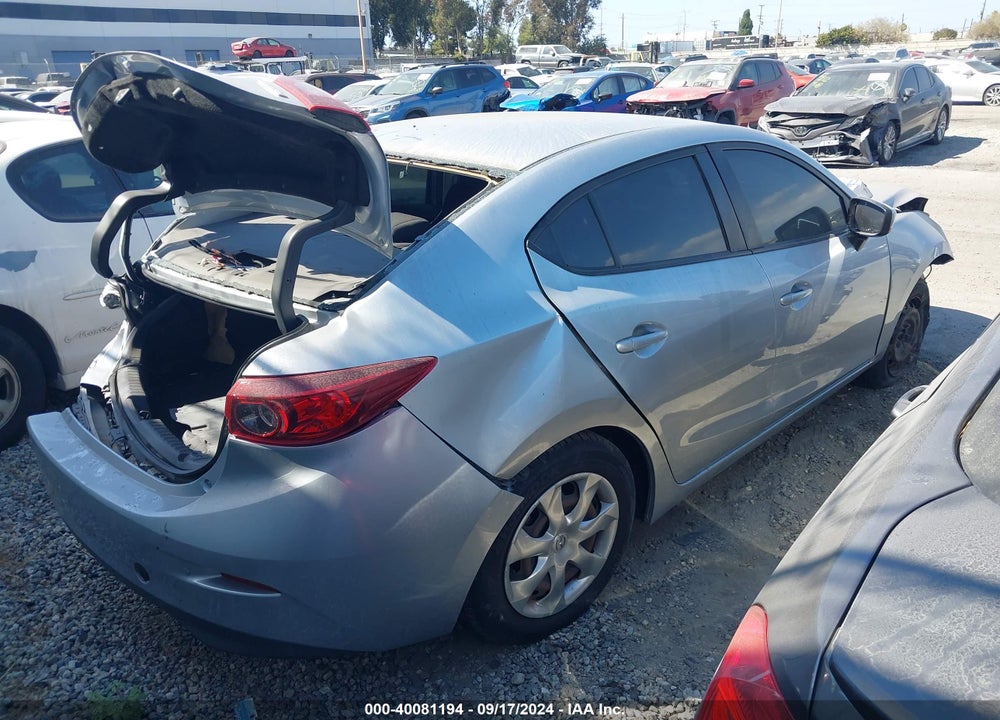 2018 MAZDA 3 SPORT VIN: 3MZBN1U76JM233416