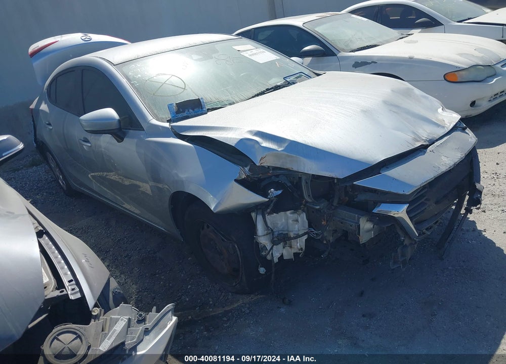 2018 MAZDA 3 SPORT VIN: 3MZBN1U76JM233416
