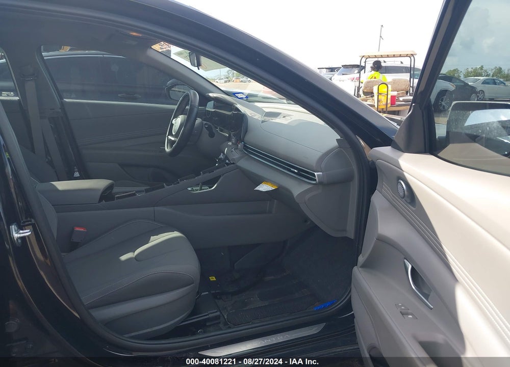 2024 HYUNDAI ELANTRA SEL VIN: KMHLS4DG3RU707231