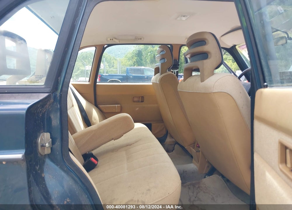 1991 VOLVO 240 VIN: YV1AA8847M1448835