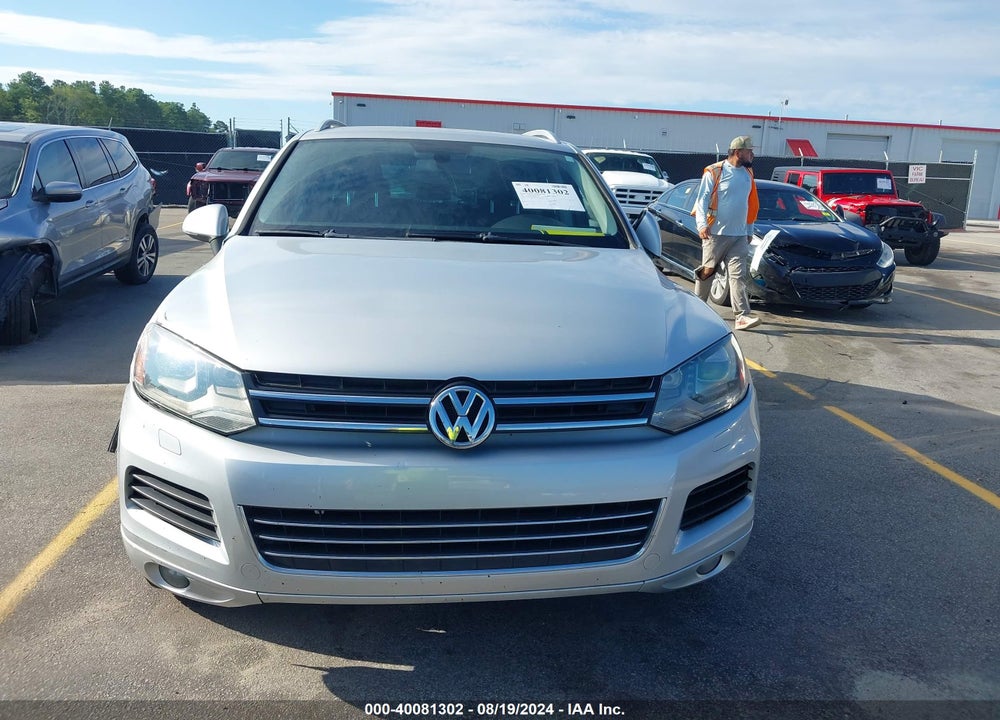 2011 VOLKSWAGEN TOUAREG VR6 SPORT VIN: WVGFF9BP9BD005194