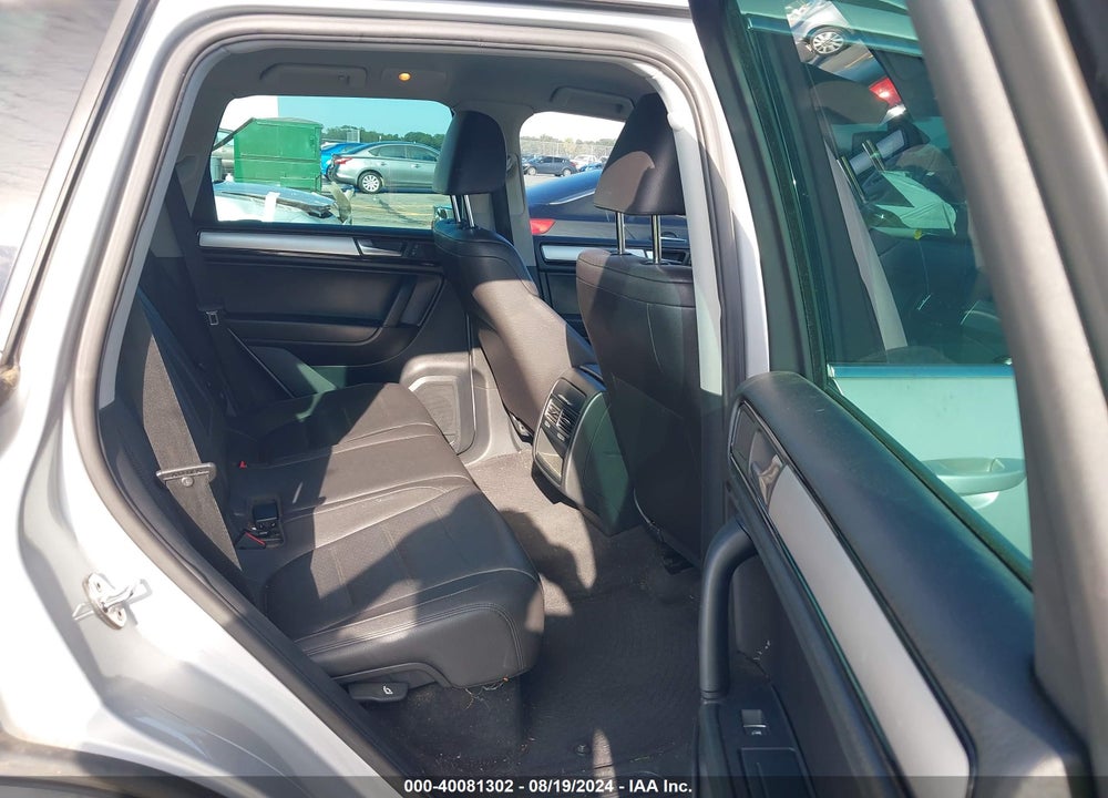 2011 VOLKSWAGEN TOUAREG VR6 SPORT VIN: WVGFF9BP9BD005194