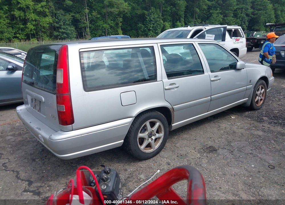 1999 VOLVO V70 VIN: YV1LW55A1X2618379