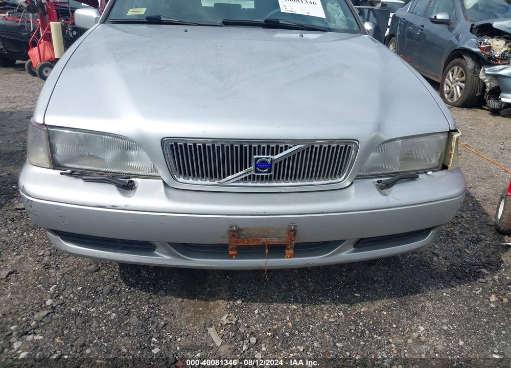 1999 VOLVO V70 VIN: YV1LW55A1X2618379