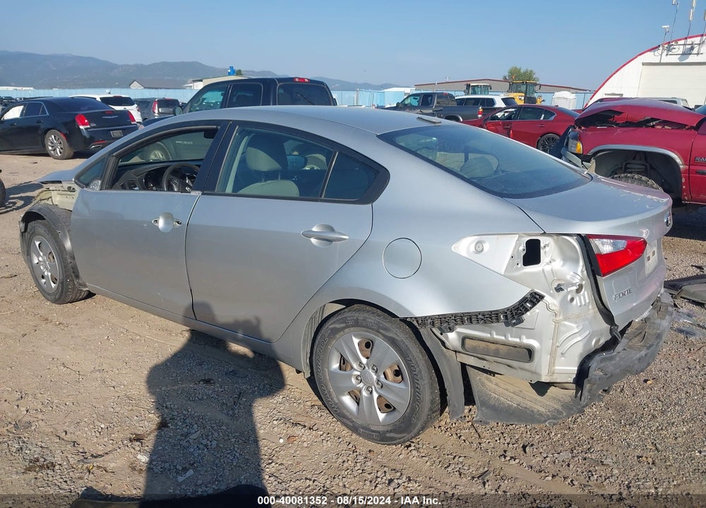 2015 KIA FORTE LX VIN: KNAFK4A68F5290592