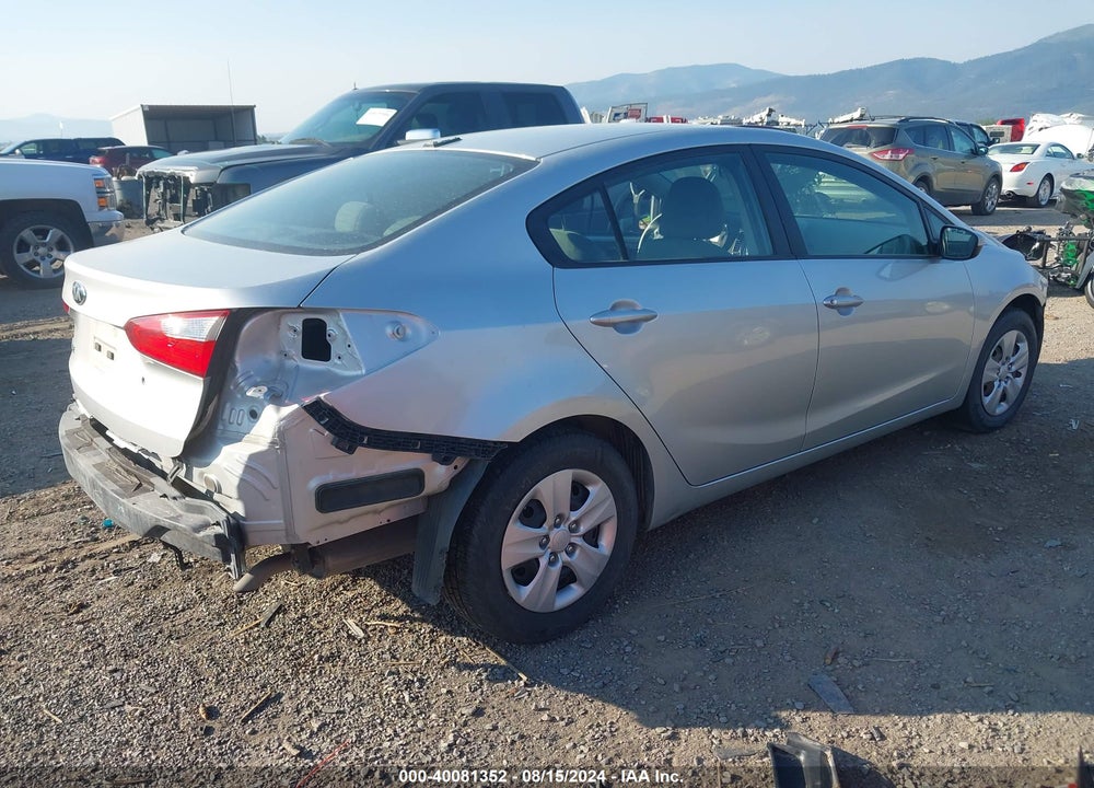 2015 KIA FORTE LX VIN: KNAFK4A68F5290592