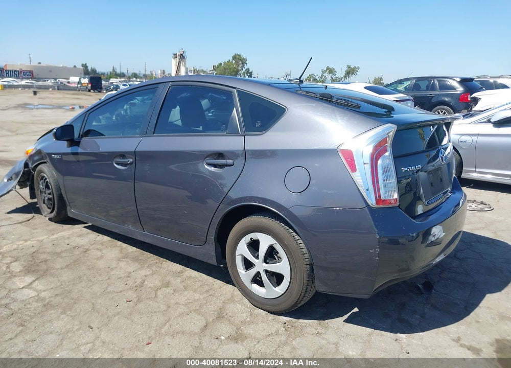 2013 TOYOTA PRIUS FOUR VIN: JTDKN3DU2D1676037