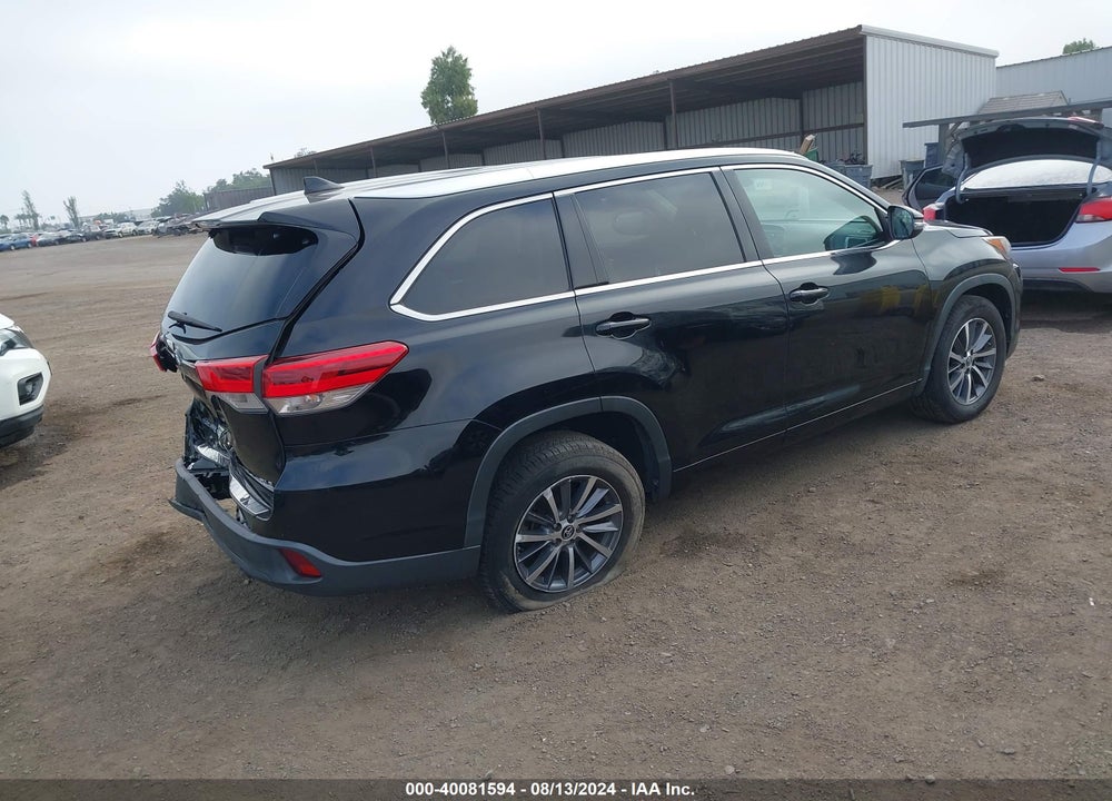 2017 TOYOTA HIGHLANDER XLE VIN: 5TDKZRFH3HS518533