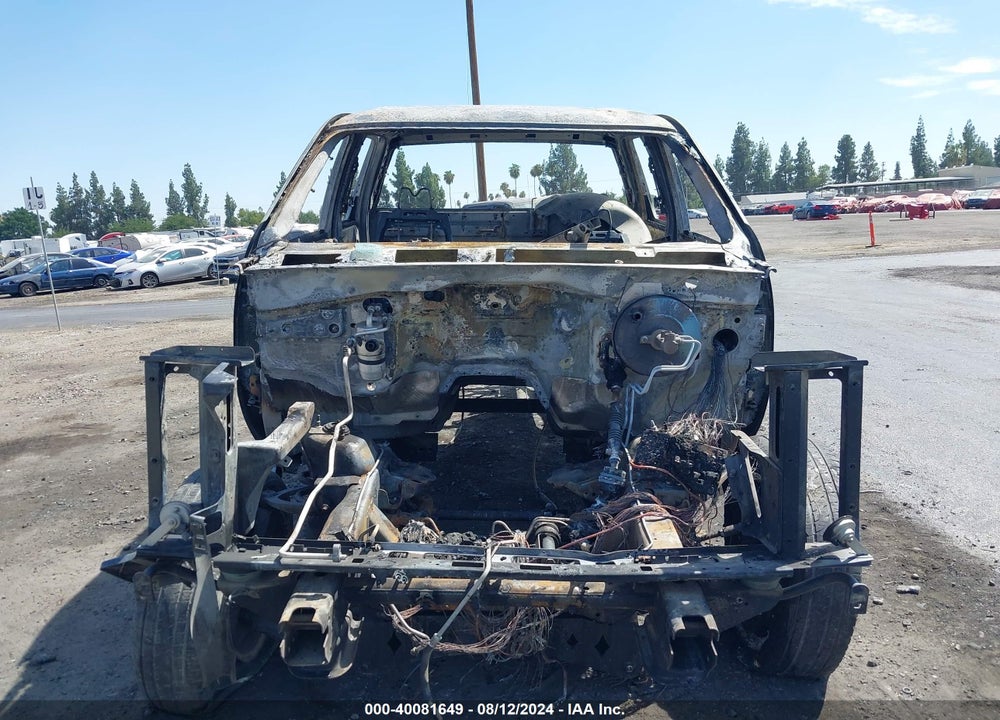 2013 CHEVROLET SILVERADO 1500 LT VIN: 3GCUKSE24DG155105