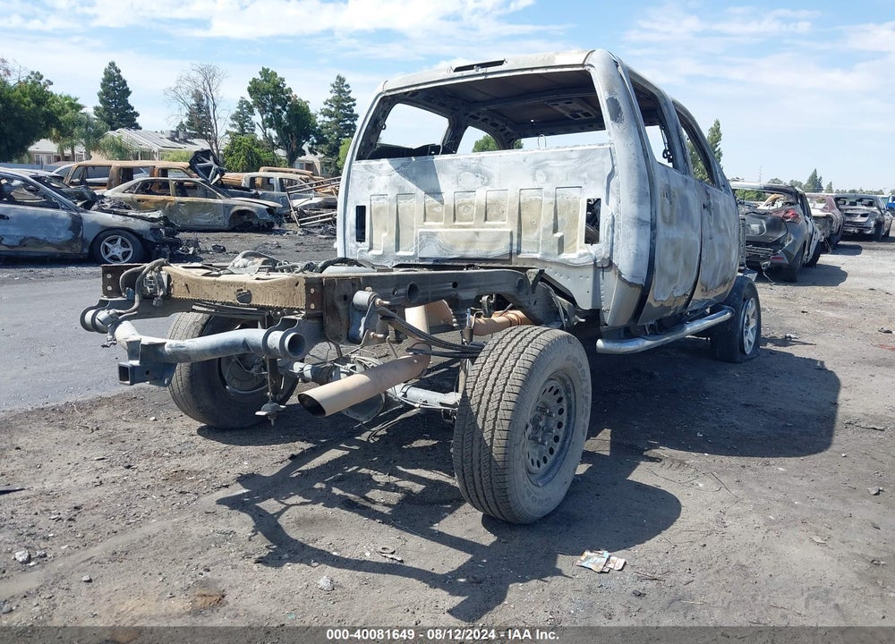 2013 CHEVROLET SILVERADO 1500 LT VIN: 3GCUKSE24DG155105
