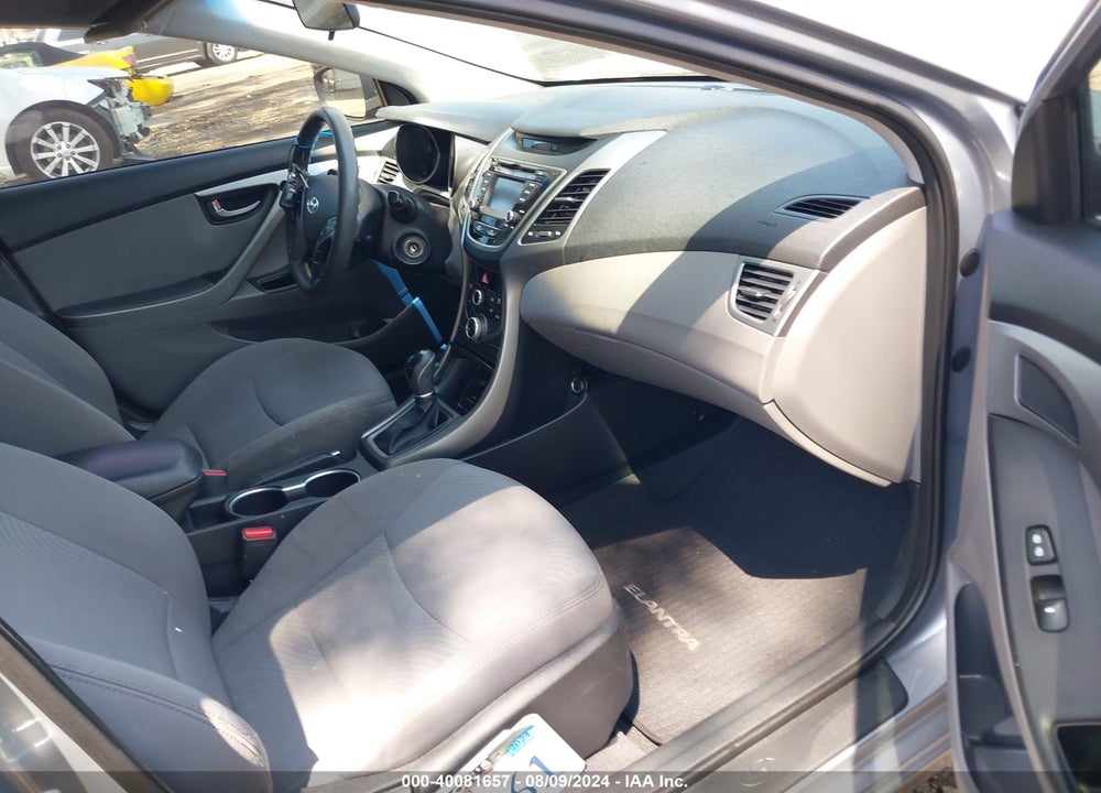 2016 HYUNDAI ELANTRA SE VIN: 5NPDH4AE5GH706471