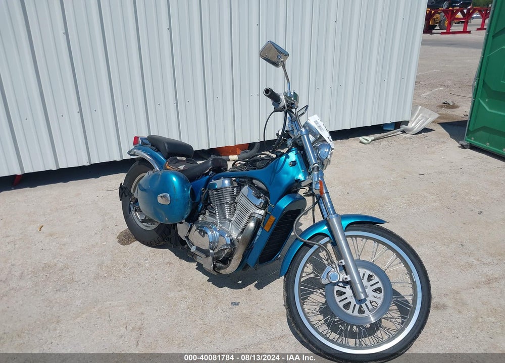 1996 SUZUKI VS800 GLP VIN: JS1VS52A5T2100214