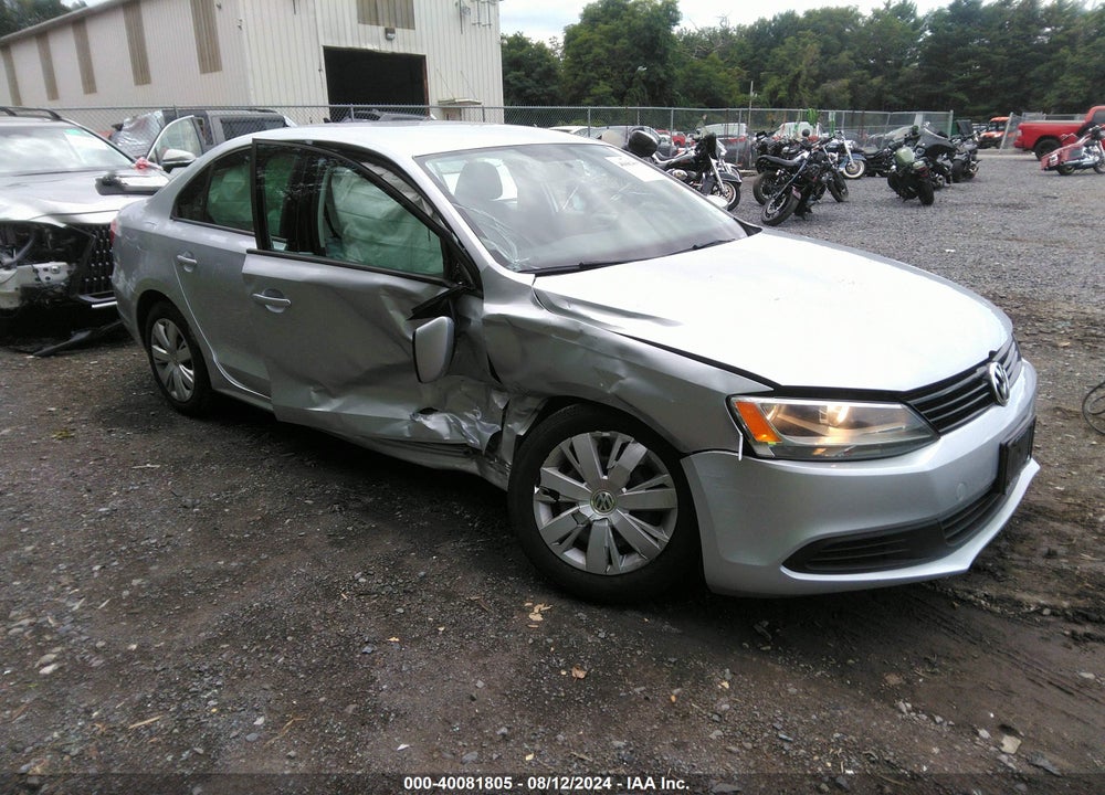 2014 VOLKSWAGEN JETTA 1.8T SE VIN: 3VWD17AJ8EM222768